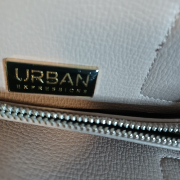 Urban Expressions Purse - Picture 5 of 5